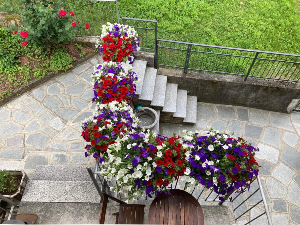 瓦洛米庄园住宿加早餐酒店 Lillianes 外观 照片